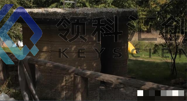 建筑師用泥土3D打印了環(huán)保雞舍 1f178a82b9014a902422bc5deab21919b21bee07(1)